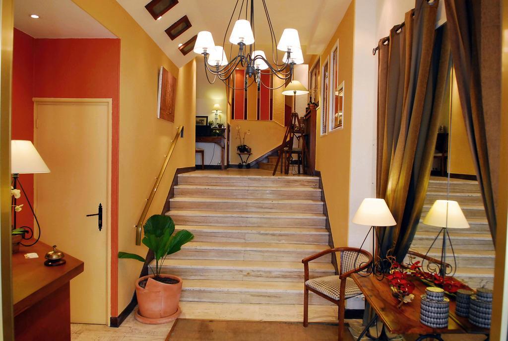 Logis Hotel Orly Alès Екстериор снимка