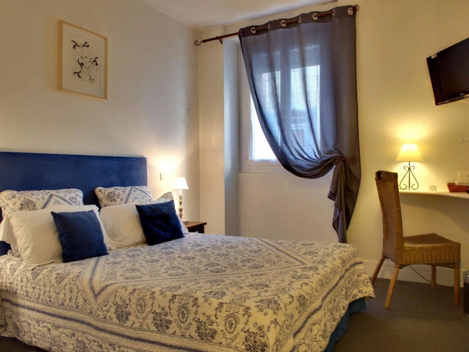 Logis Hotel Orly Alès Екстериор снимка