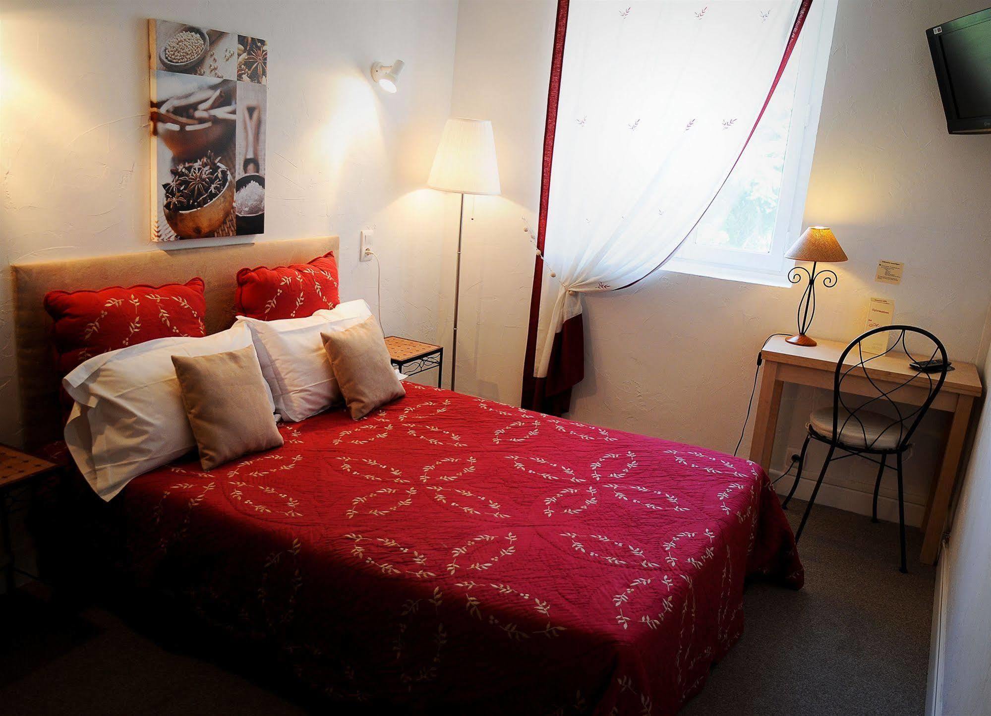 Logis Hotel Orly Alès Екстериор снимка